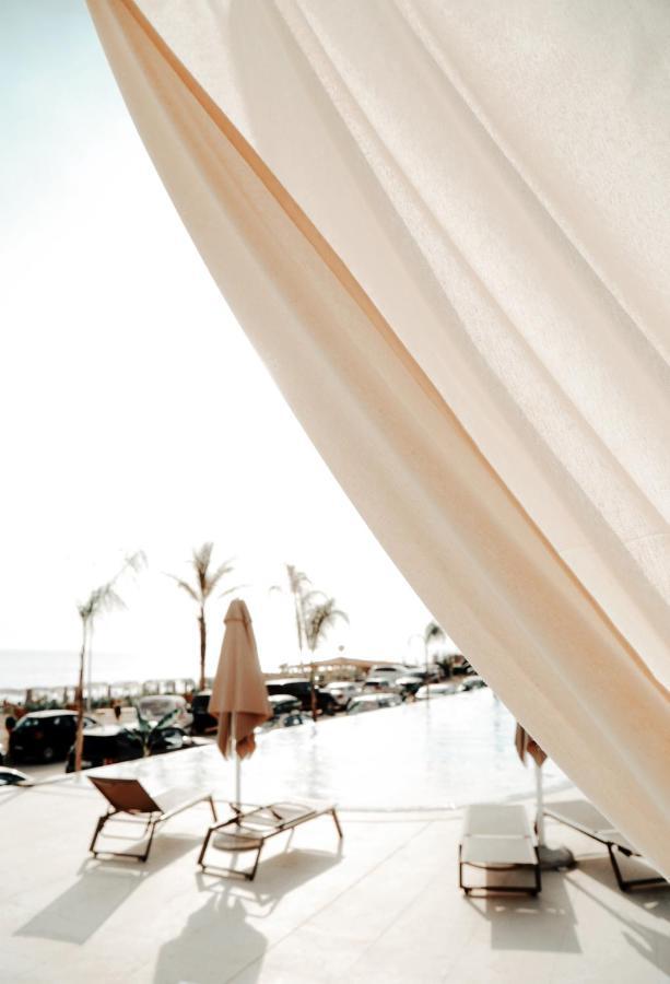 Ionian 4*
